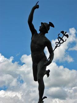 Abb. 9 - Die transzendente Funktion findet sich in der Mythologie z.B. in Hermes, der als Götterbote zwischen zwei Welten vermittelt